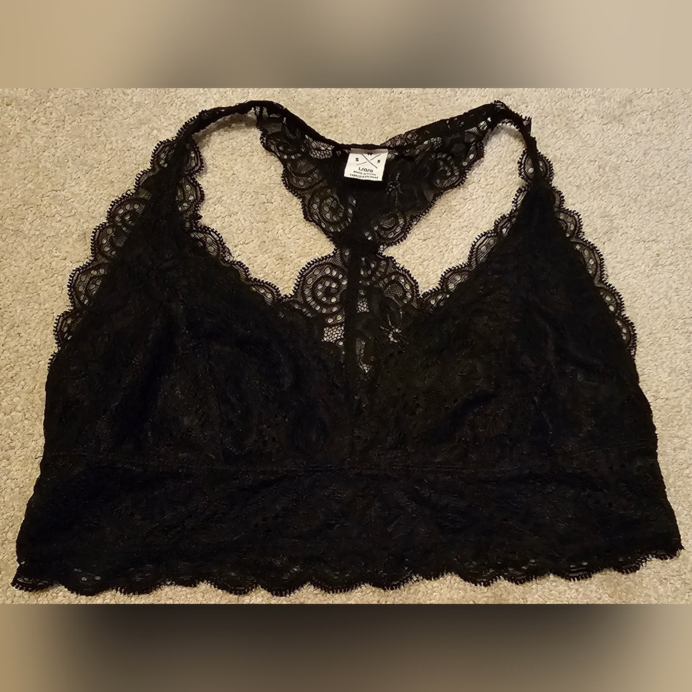 Black lace bralet